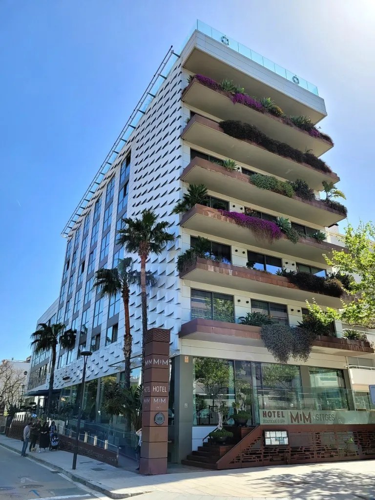 Fachada del Hotel MiM Sitges